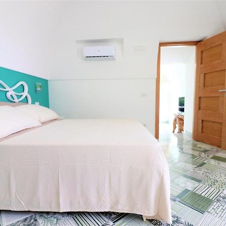 Mary'S Apartments - De Vivo Realty 马萨鲁布朗斯 外观 照片
