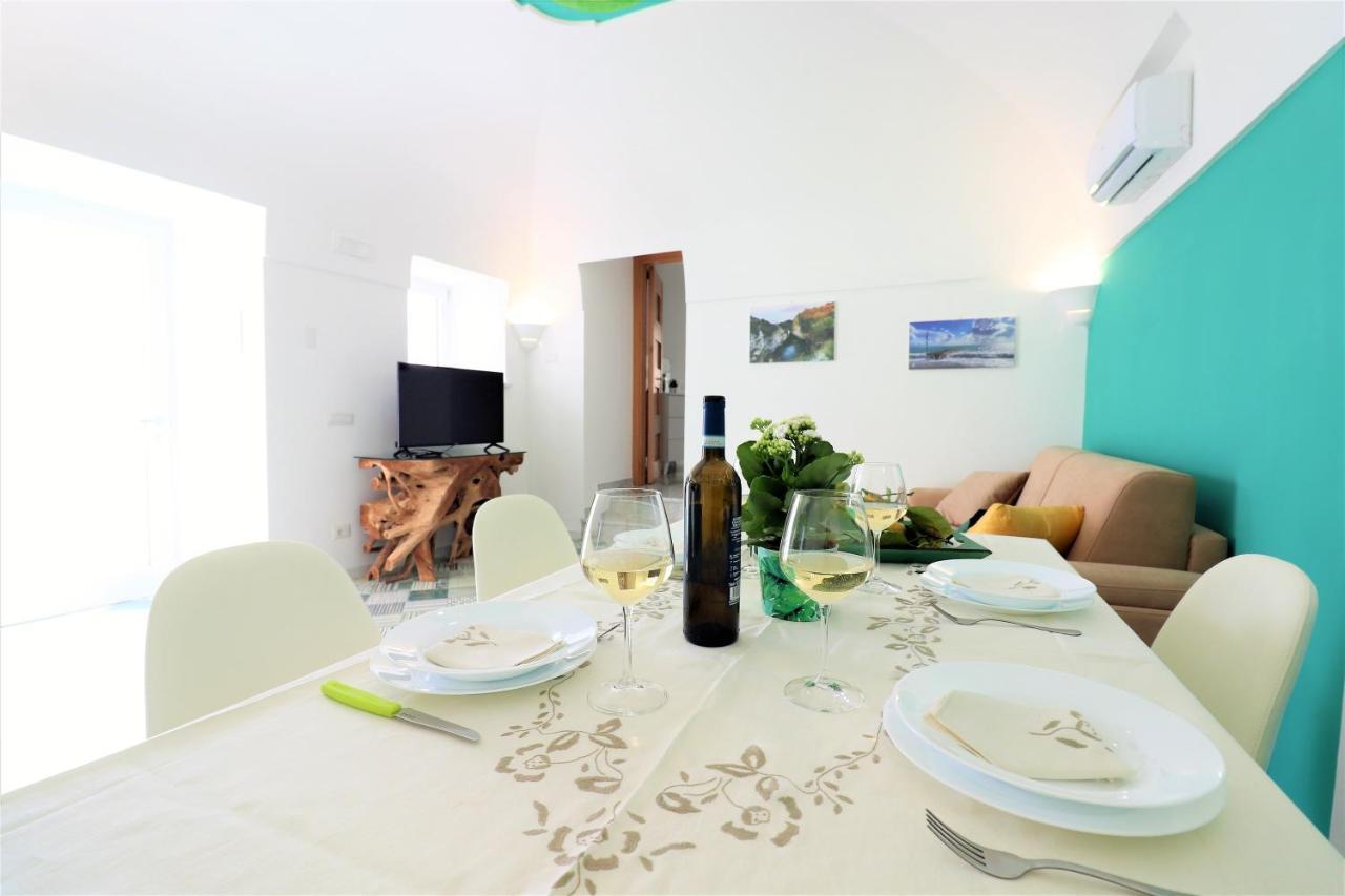 Mary'S Apartments - De Vivo Realty 马萨鲁布朗斯 外观 照片